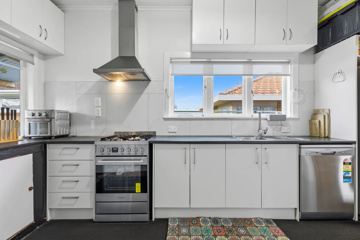 Owners Have Bought – Must Sell, Ignore CV! 3 Bedroom + Study | 1 Bath | 5 Car Parks, 1/5 Allen Avenue Papatoetoe, Auckland