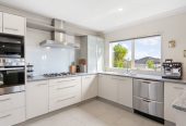 Kingsley-Built Family Haven in Mission Heights, Offered by its first owner since new, 4 beds 2.5 baths house with double garage, 11 Amaretto Avenue, Flat Bush, Auckland
