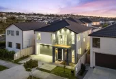 For rent, Ormiston School Zone, 4 beds 3.5 bath house with double garage, Available from 24th August,  68 Castlebane Drive, Flat Bush, Auckland