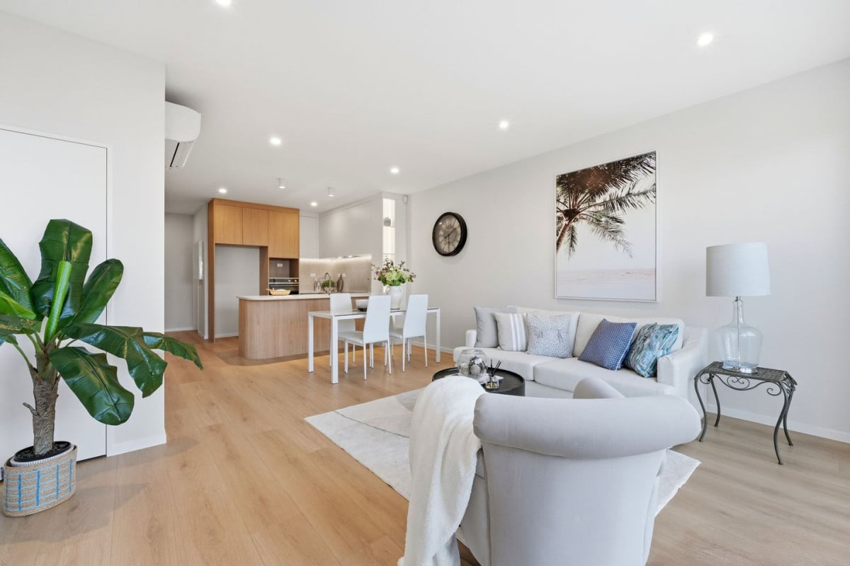 Freehold 5 beds (3 ensuites) 4 baths home with car park, 8/157 Bremner Road, Karaka, Auckland