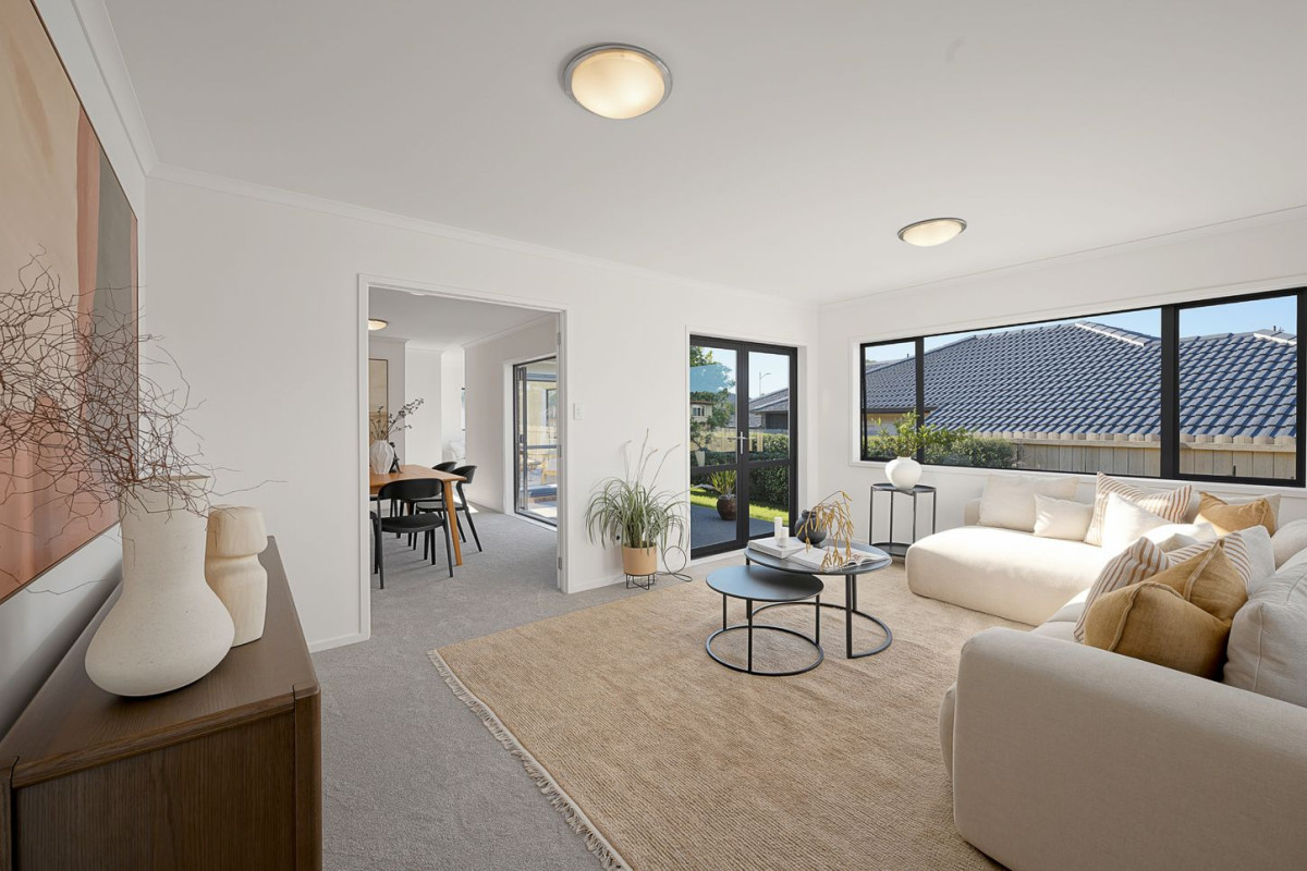 Deceased Estate For Sale After 21 Years, 580m2 section, Brick and tile 4 beds 2 baths house with double garage, 7 Fairford Avenue, Henderson, Auckland