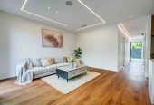 Double Westlake High School Zone, 174m2 4 beds + multi-purpose room 3 baths home with garage, 6/7 Alma Road, Milford, Auckland