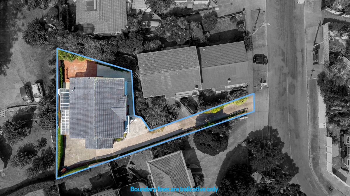 Highly Motivated Vendors, Ignore the CV, 246m2 Brick and tile 5 beds 2 baths house with carport, 55 Athens Road, Onehunga, Auckland
