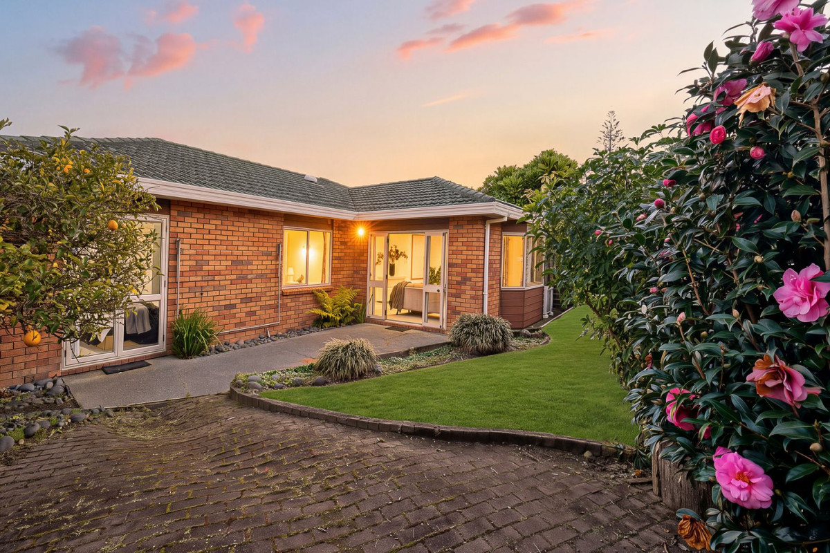 344m2 section, 130m2 Renovated Brick and tile 2 beds + study room (1.9 x 2.6M) 1 bath house with double garage, 17A Tirimoana Road, Te Atatu South, Auckland