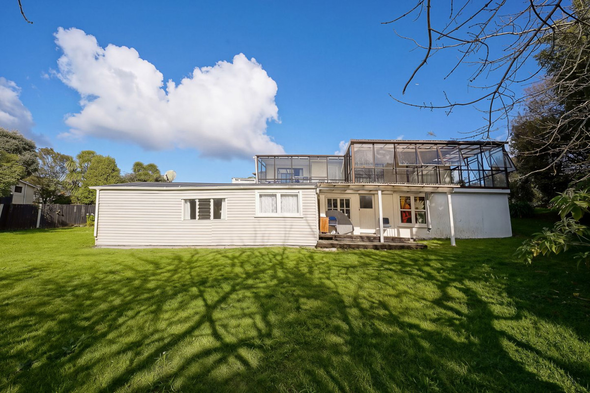 1255m2 section, 6 beds 2 baths house with carport and 3 beds granny downstairs, 35 Nile Road, Kelston, Auckland