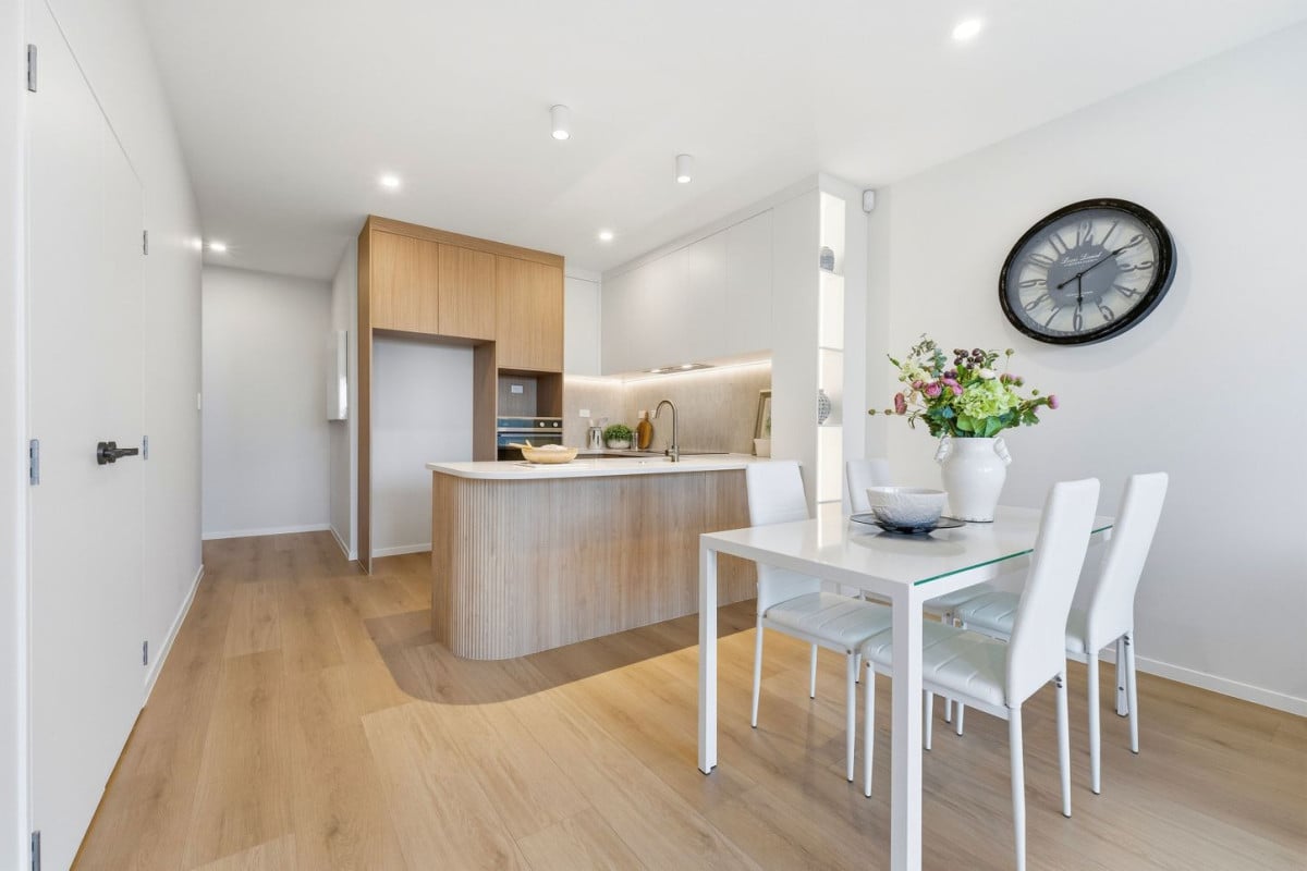 Freehold 5 beds (3 ensuites) 4 baths home with car park, 8/157 Bremner Road, Karaka, Auckland