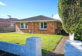 Brick and tile 3 beds 1 bath home with garage, 1/93 Symonds Street, Royal Oak, Auckland