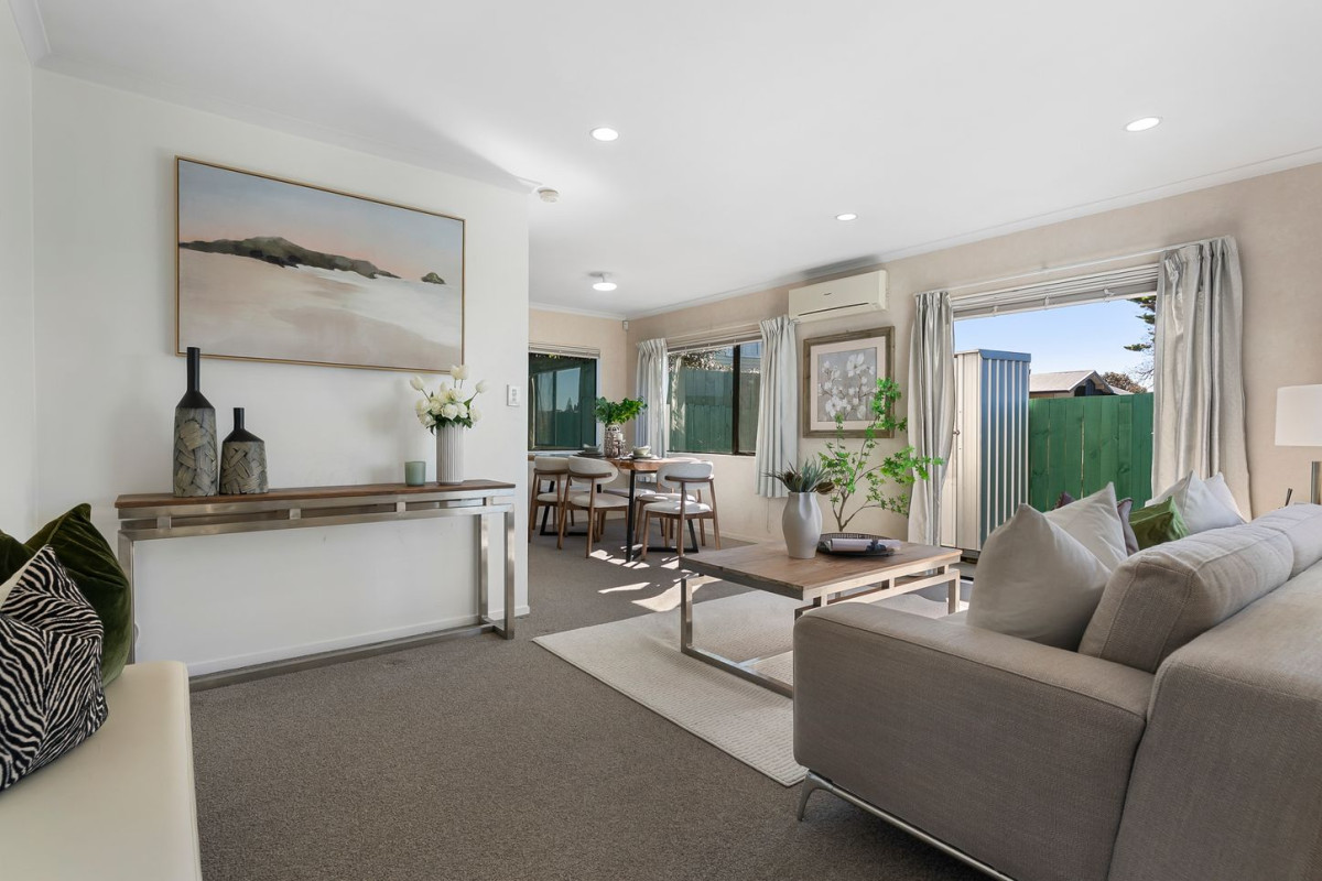 324m2 section, 145m2 Freehold 3 beds 1 bath home with double garage, 1A Eaglen Place, Howick, Auckland