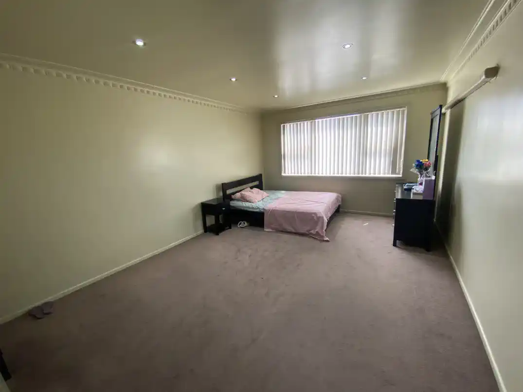 For rent, Fully furnished 3 beds 1 bath unit with 2 car parks, Available from 16th September, 1/24 Atkinson Avenue, Otahuhu, Auckland