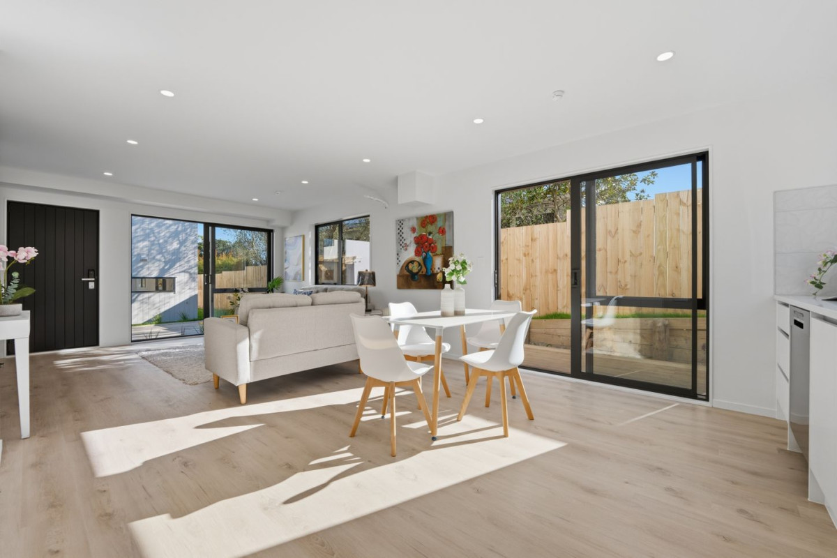 Brandnew 2 beds (2 ensuites) 2.5 baths home with car park, Lot 6/3 Gill Avenue, Te Atatu Peninsula, Auckland