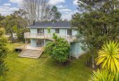 958m2 section, 4 beds + study 2 baths house with double garage, 37 Onedin Place, Titirangi, Auckland