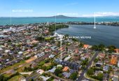 Must Sell, All Offers Considered, Double Westlake High School Zone, 174m2 4 beds + multi-purpose room 3 baths home with garage, 5/7 Alma Road, Milford, Auckland