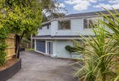 958m2 section, 4 beds + study 2 baths house with double garage, 37 Onedin Place, Titirangi, Auckland