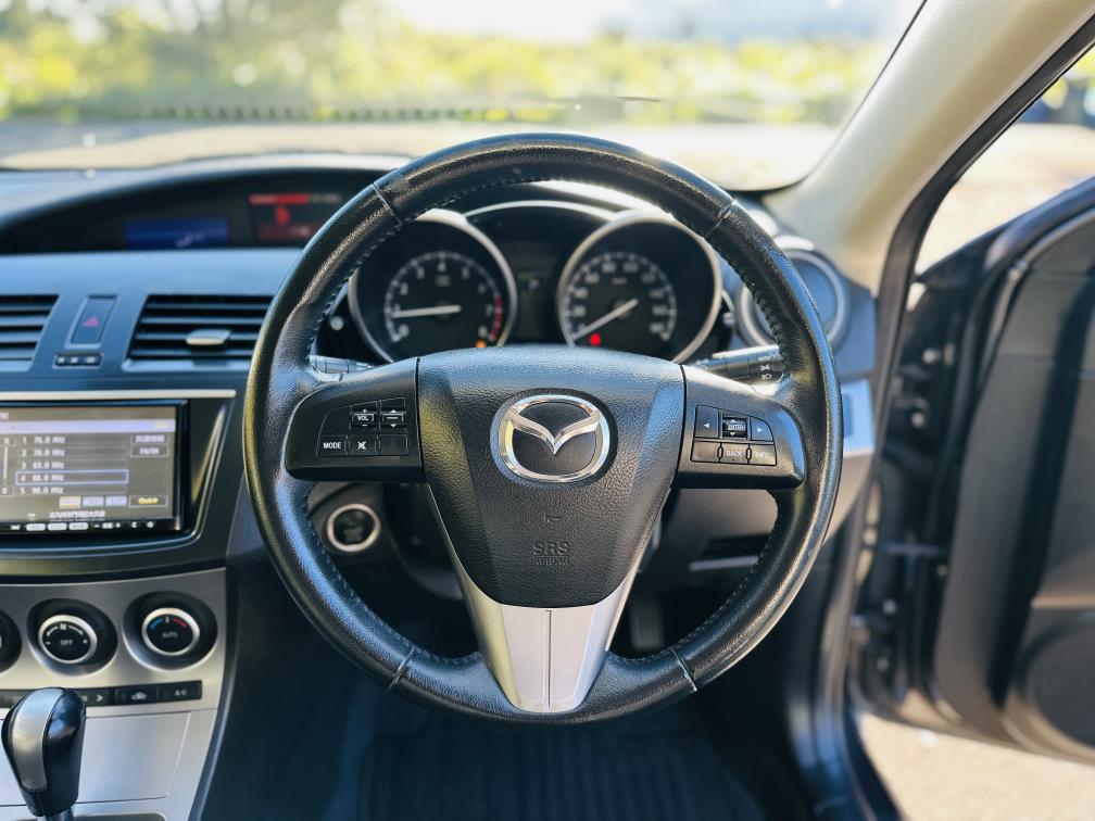 2012 Mazda Axela SPORTS !! STUNNING ALLOYS !! Hatchback Tiptronic, New Import, 1,500 cc, 40,992 km