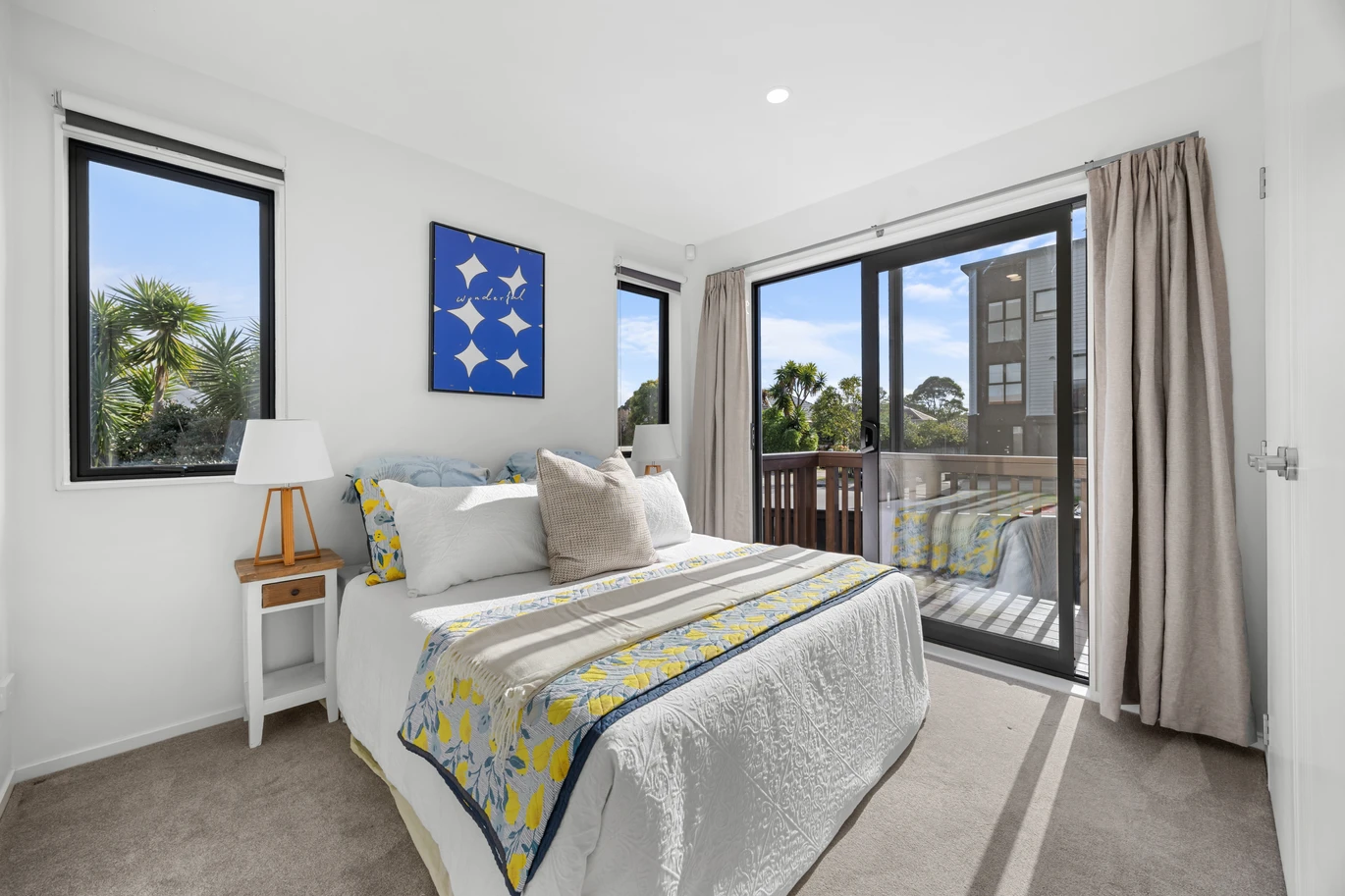 Standalone 4 beds 3 baths home with garage, 4A Cullen Avenue Mount Roskill, Auckland