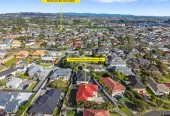 574m2 section, 5 beds 2 baths house with double garage, 19 Kendrick Place Blockhouse Bay, Auckland