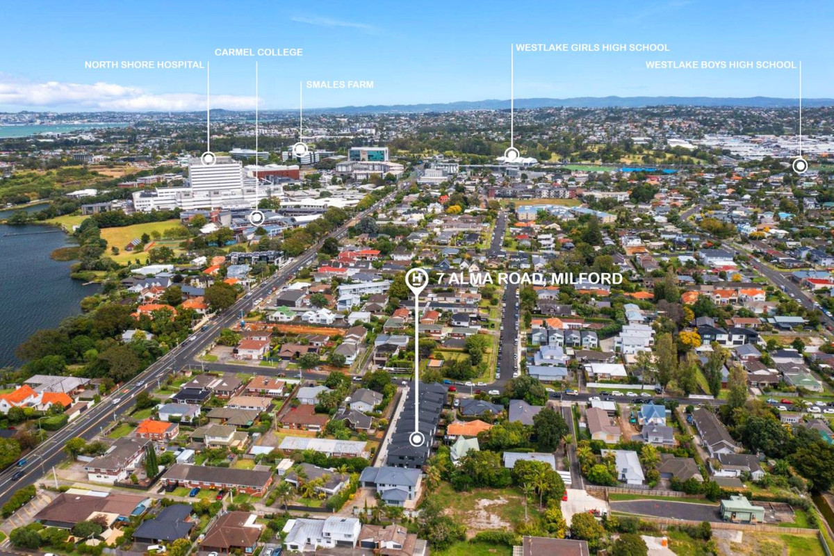 Must Sell, All Offers Considered, Double Westlake High School Zone, 174m2 4 beds + multi-purpose room 3 baths home with garage, 5/7 Alma Road, Milford, Auckland