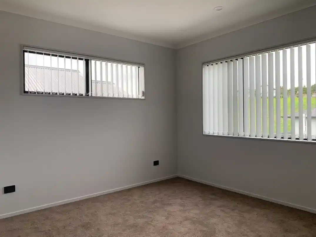 For Rent, 5 beds 3 baths house with double garage, Available from 11th August, 10 Ambedkar Way, Pukekohe, Auckland