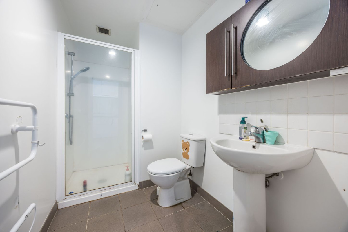 Double Grammar school zone (AGS & AGGS), 40m2 1 bed 1 bath apartment with car park, 12J/15 City Road, Auckland Central, Auckland