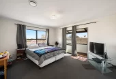 Must Sell, 856m2 section, 4 beds 2 baths house, a double basement garage and a separate double garage. 5 Rotoma Rise Clover Park, Auckland