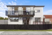 Standalone 4 beds 3 baths home with garage, 4A Cullen Avenue Mount Roskill, Auckland