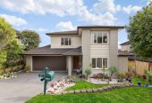 Kingsley-Built Family Haven in Mission Heights, Offered by its first owner since new, 4 beds 2.5 baths house with double garage, 11 Amaretto Avenue, Flat Bush, Auckland