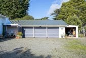 6824m2 Lifestyle section, 3 beds 1 bath house with 4 garage, 116 Chamberlain Road, Massey, Auckland