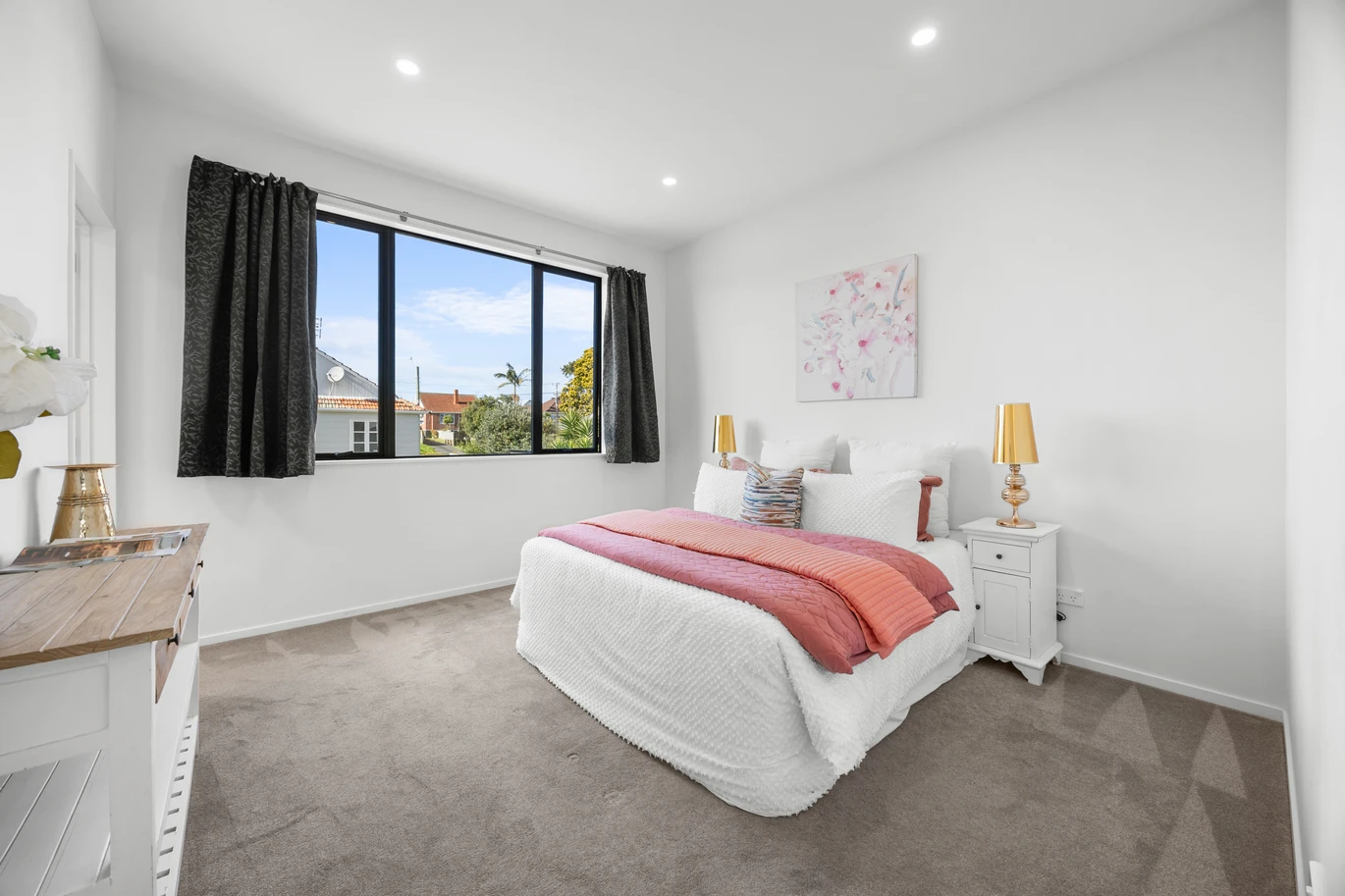 Standalone 4 beds 3 baths home with garage, 4A Cullen Avenue Mount Roskill, Auckland