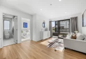 Standalone 4 beds 3 baths home with garage, 4A Cullen Avenue Mount Roskill, Auckland