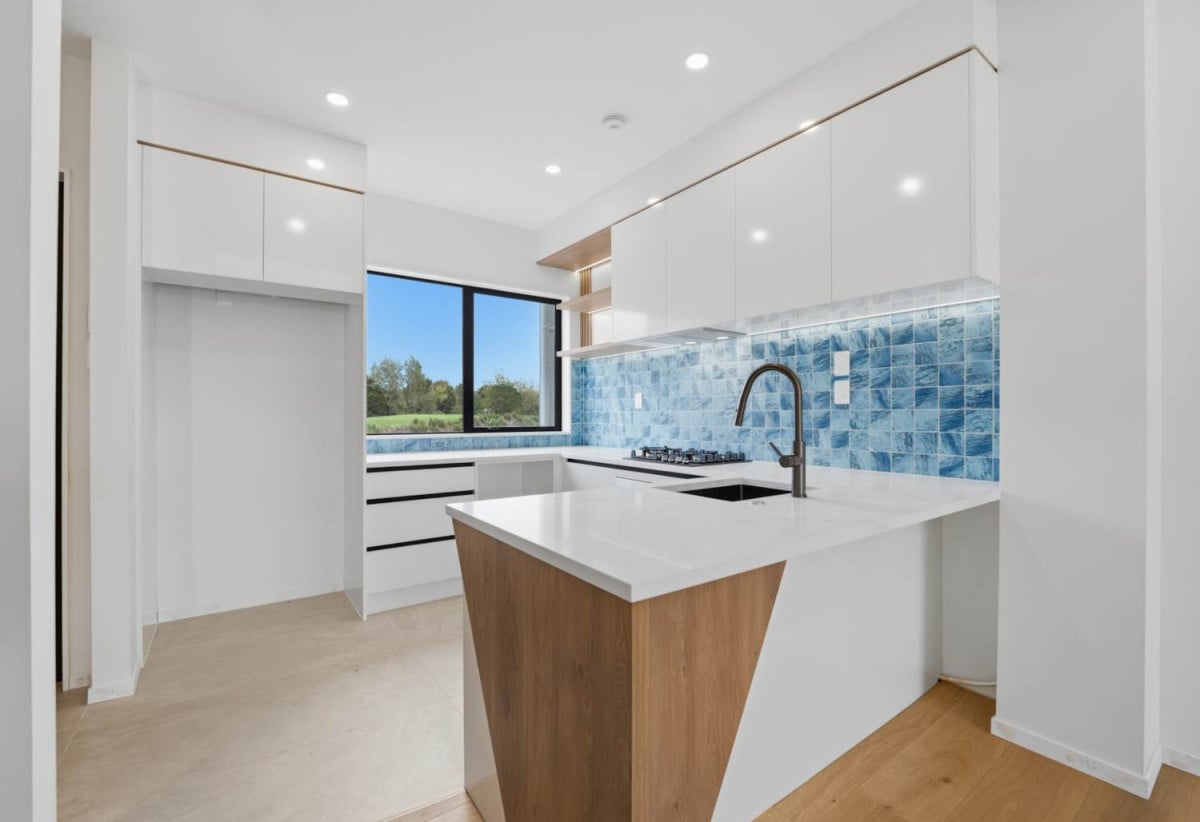 Brandnew 2 beds + study room 1 bath home with car park, 85 Otuwairoa Esplanade, Papakura, Auckland