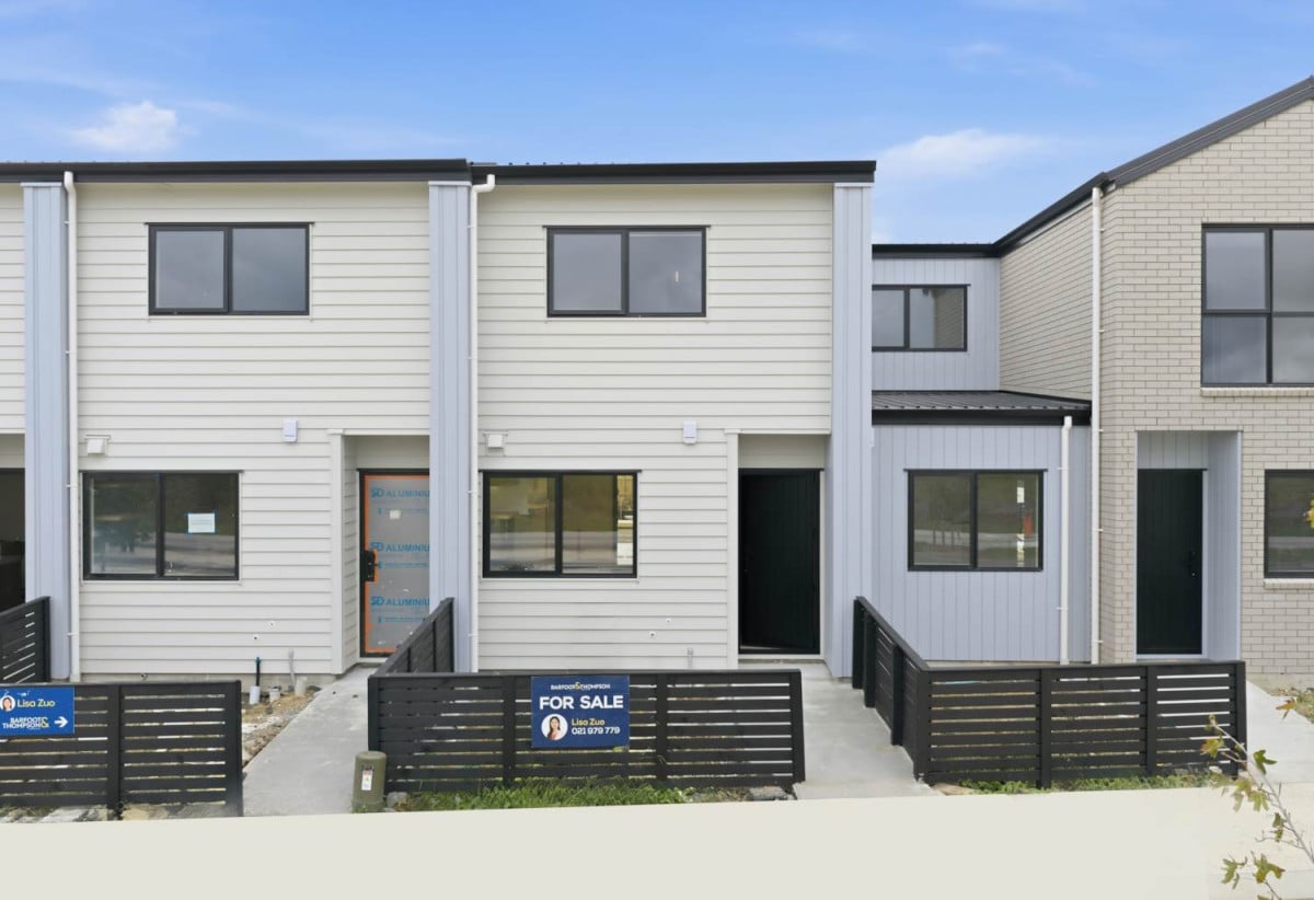 Brandnew 2 beds + study room 1 bath home with car park, 85 Otuwairoa Esplanade, Papakura, Auckland