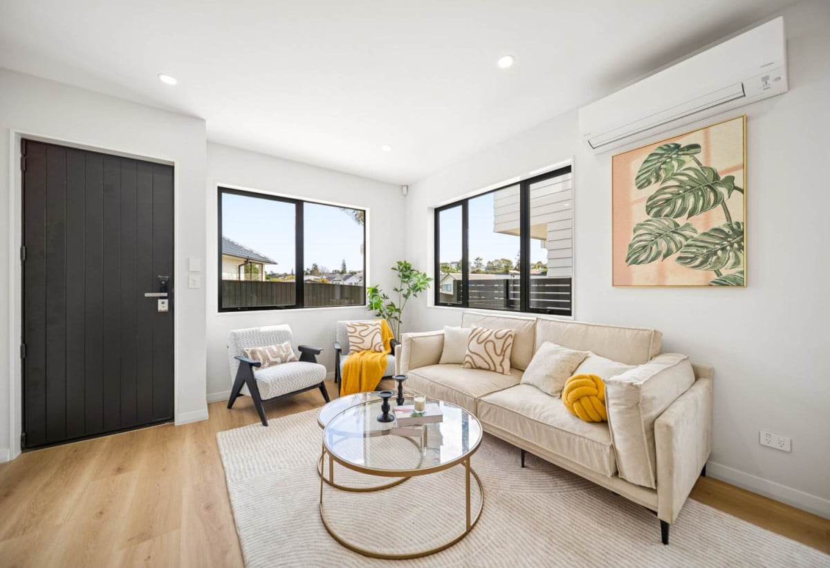 Brandnew standalone 4 beds + study 3.5 baths home, Single internal-access garage with EV charger, 0.5 km to Glen Innes School, Lot 5/10 Radcliffe Street, Glen Innes, Auckland