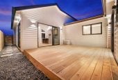 2 kitchens, Brandnew 5 beds 3 baths house with double garage and 1 bed granny, 0.8 km to Opaheke School, 175 Otuwairoa Esplanade, Opaheke, Auckland