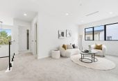 2 kitchens, Brandnew 6 beds 4.5 baths house with double garage and 2 beds granny, 0.5 km to Greenhithe School, 2 Antler Lane, Greenhithe, Auckland