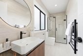 2 kitchens, Brandnew 6 beds 4.5 baths house with double garage and 2 beds granny, 0.5 km to Greenhithe School, 2 Antler Lane, Greenhithe, Auckland